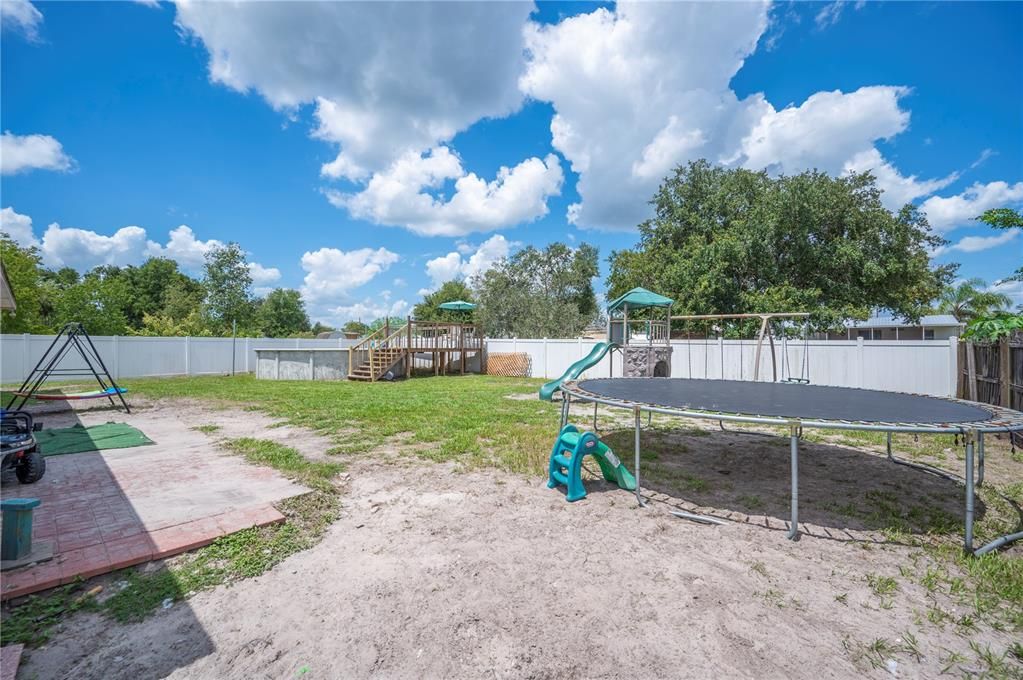 En Venta: $299,900 (3 camas, 2 baños, 1632 Pies cuadrados)