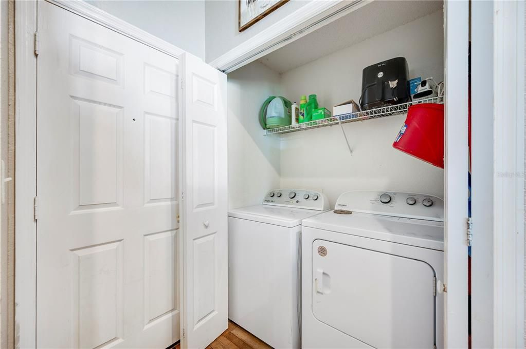 En Venta: $299,900 (3 camas, 2 baños, 1632 Pies cuadrados)