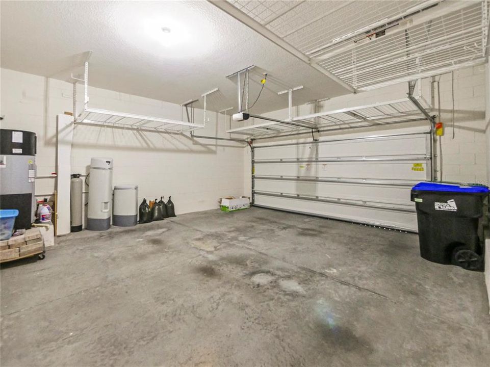 出租: $4,500 (5 贝兹, 3 浴室, 4497 平方英尺)