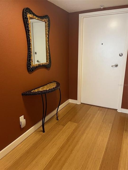 Activo con contrato: $2,950 (2 camas, 2 baños, 1424 Pies cuadrados)