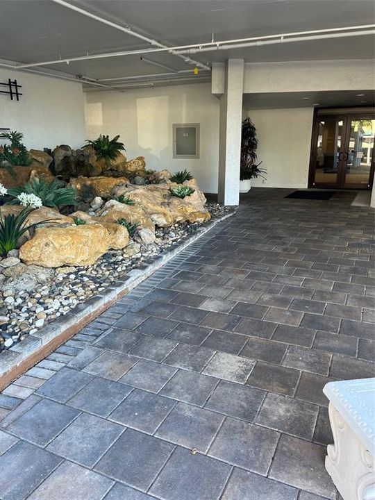 Activo con contrato: $2,950 (2 camas, 2 baños, 1424 Pies cuadrados)