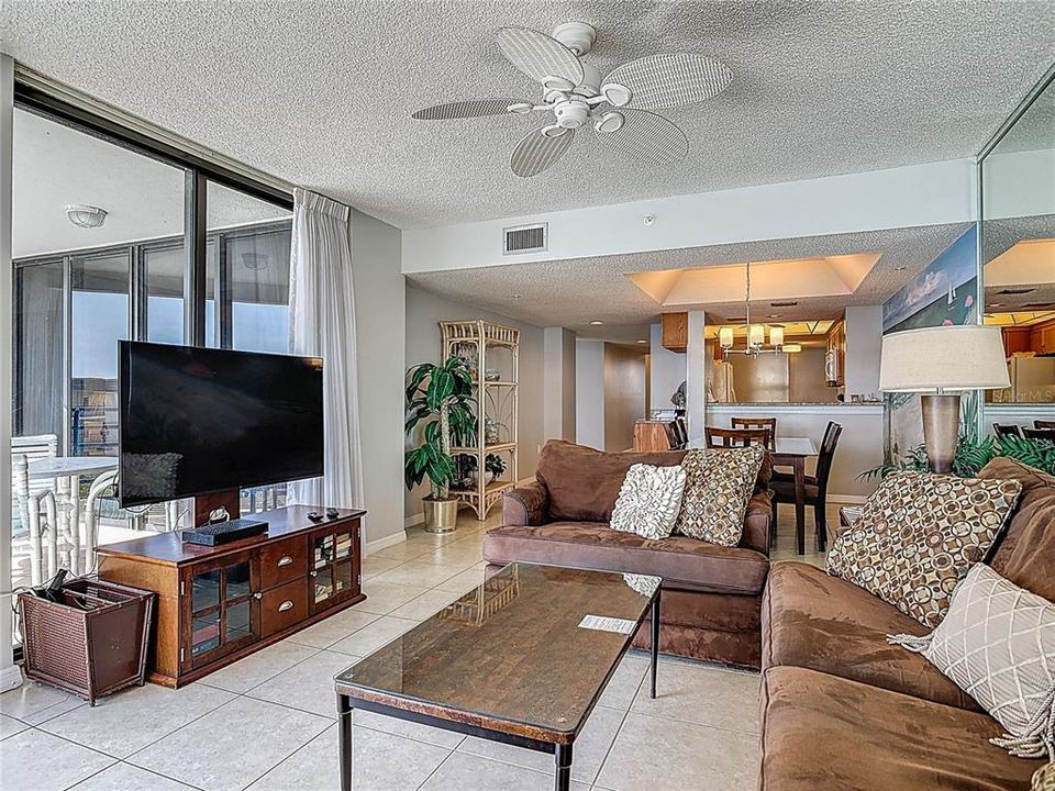 For Sale: $825,000 (2 beds, 2 baths, 1601 Square Feet)