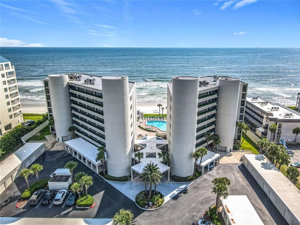 For Sale: $825,000 (2 beds, 2 baths, 1601 Square Feet)