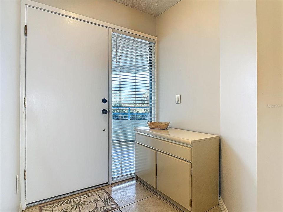 For Sale: $825,000 (2 beds, 2 baths, 1601 Square Feet)