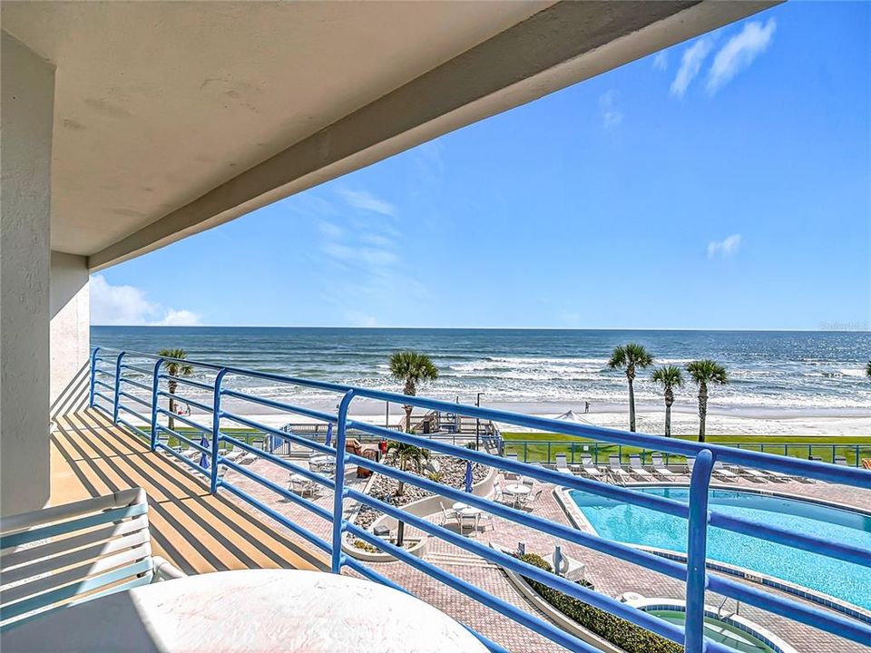 For Sale: $825,000 (2 beds, 2 baths, 1601 Square Feet)