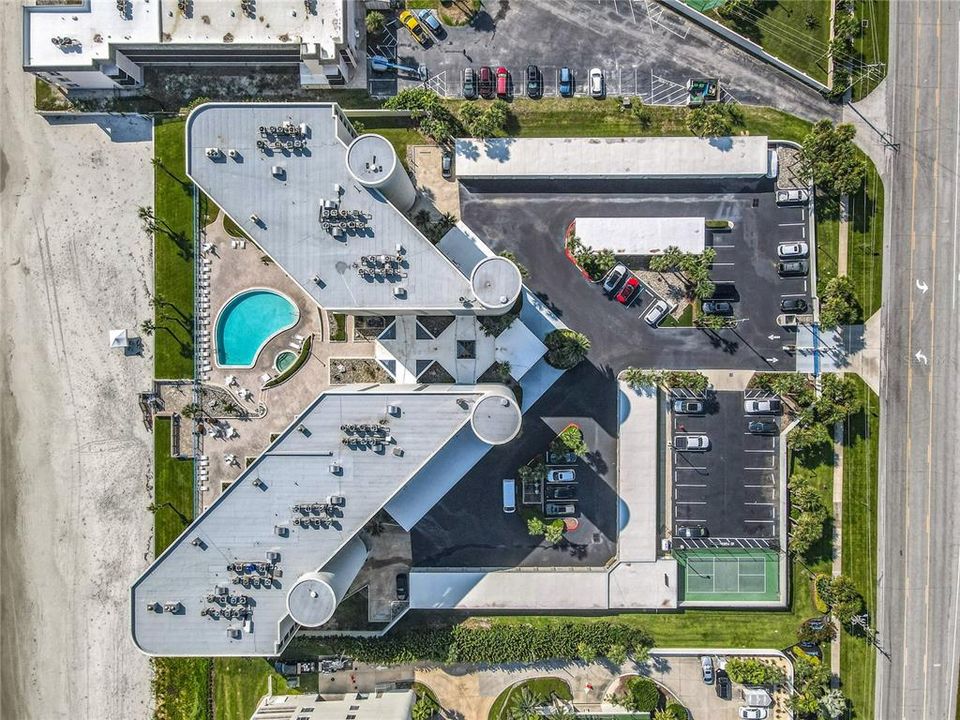 For Sale: $825,000 (2 beds, 2 baths, 1601 Square Feet)