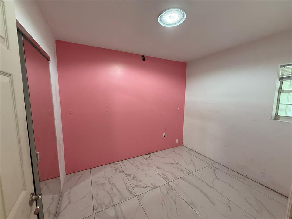 For Sale: $180,000 (3 beds, 2 baths, 1170 Square Feet)