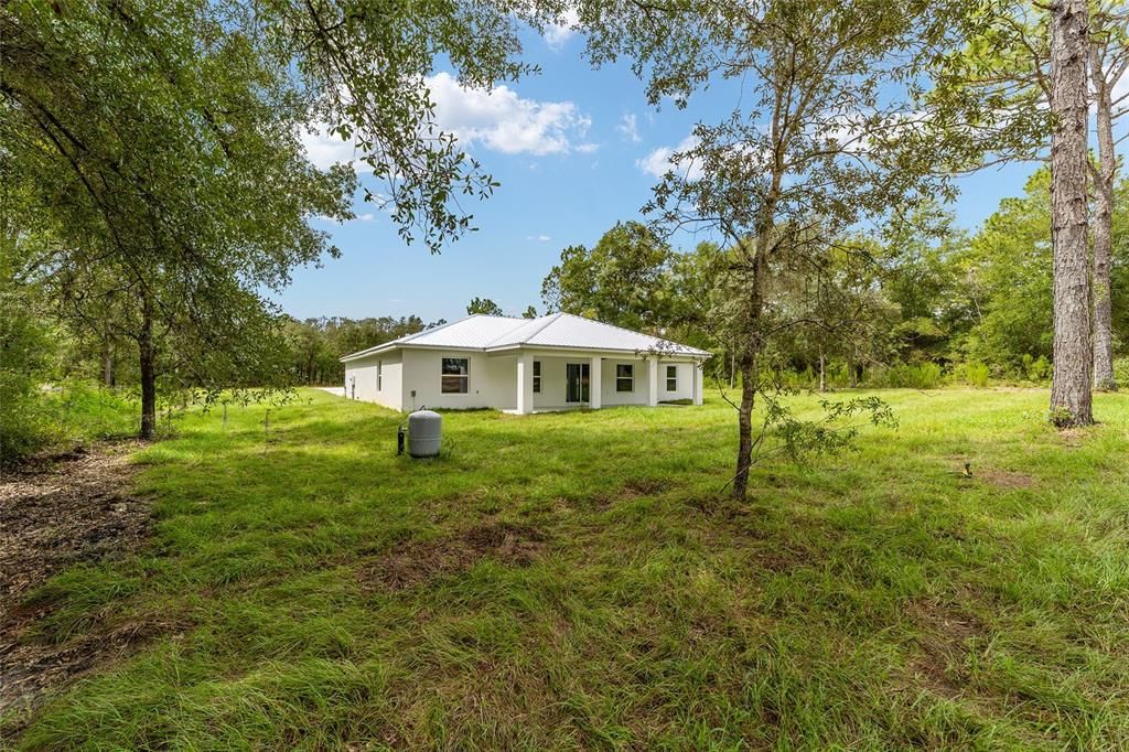 Activo con contrato: $364,900 (4 camas, 2 baños, 1775 Pies cuadrados)