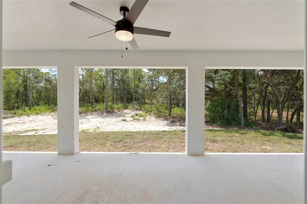 Activo con contrato: $364,900 (4 camas, 2 baños, 1775 Pies cuadrados)