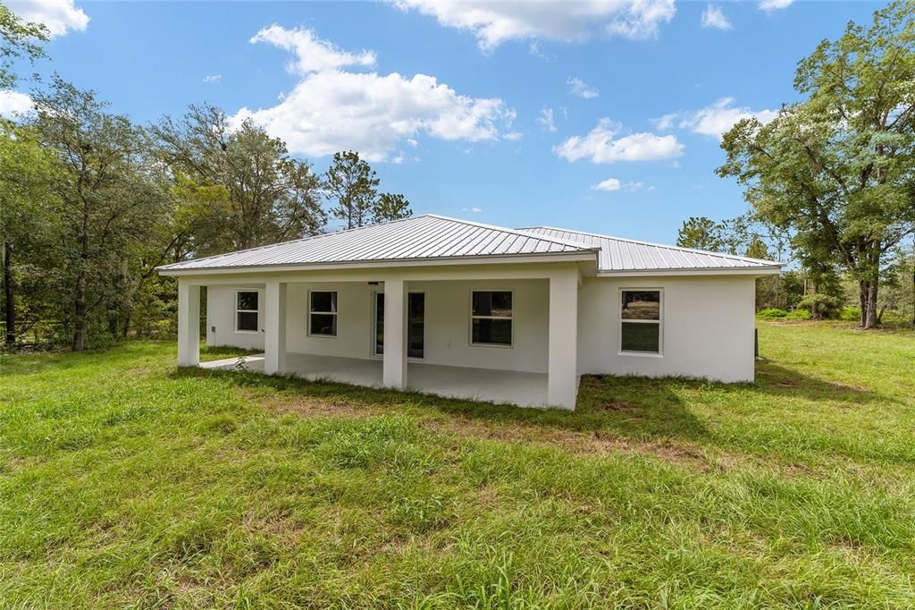 Activo con contrato: $364,900 (4 camas, 2 baños, 1775 Pies cuadrados)