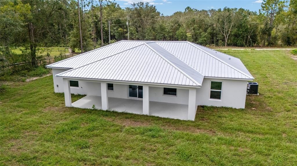 Activo con contrato: $364,900 (4 camas, 2 baños, 1775 Pies cuadrados)