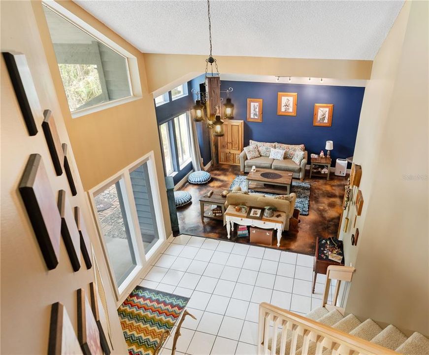 合同活跃: $500,000 (4 贝兹, 3 浴室, 2764 平方英尺)