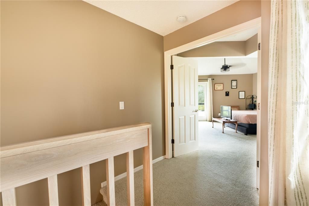 合同活跃: $500,000 (4 贝兹, 3 浴室, 2764 平方英尺)