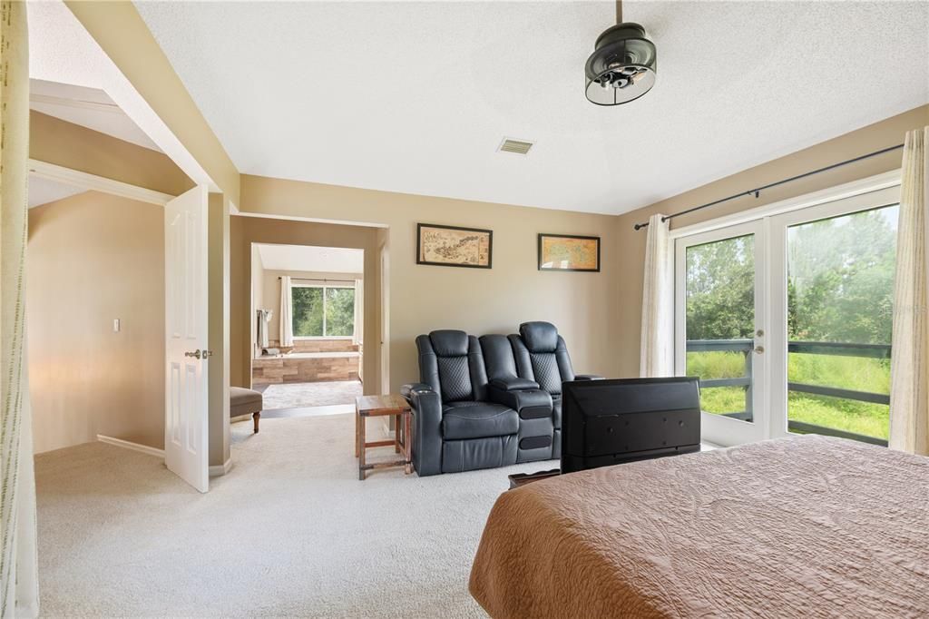 合同活跃: $500,000 (4 贝兹, 3 浴室, 2764 平方英尺)