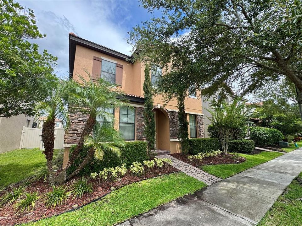 На продажу: $585,000 (4 спален, 2 ванн, 2419 Квадратных фут)