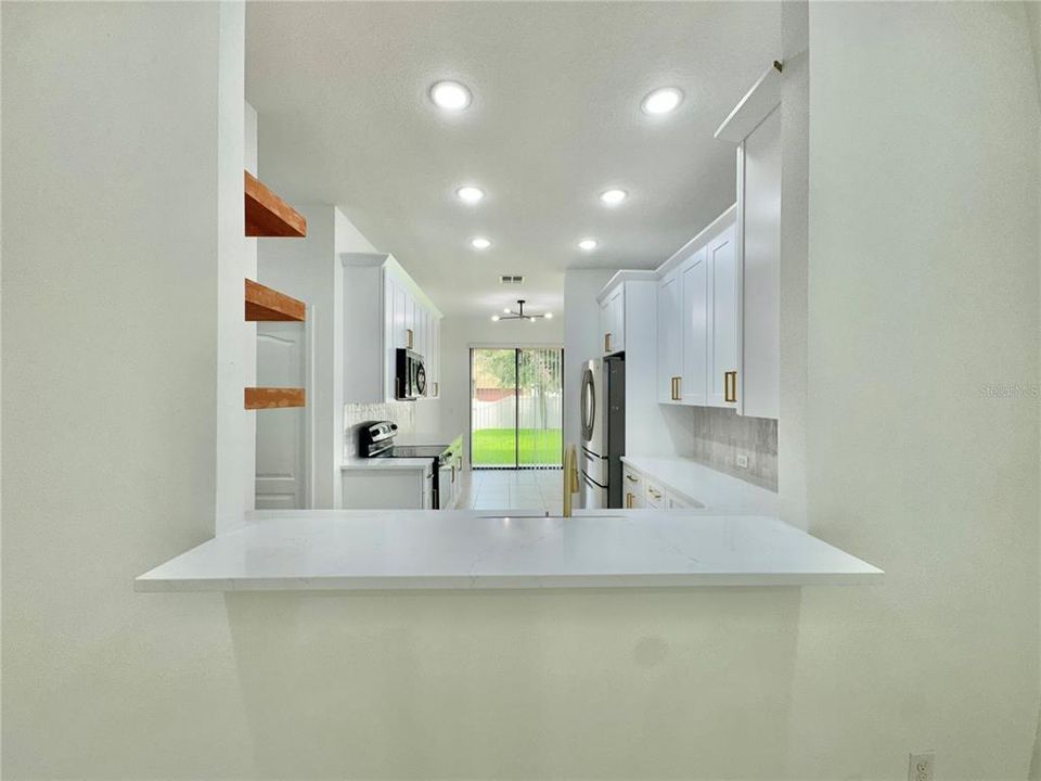 На продажу: $585,000 (4 спален, 2 ванн, 2419 Квадратных фут)