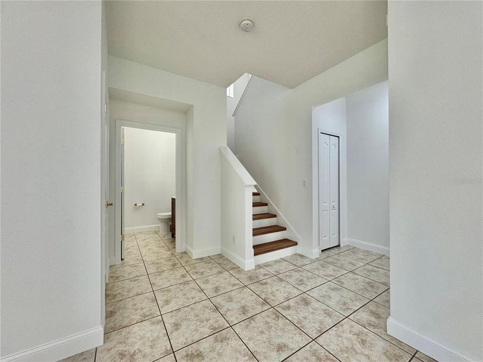 На продажу: $585,000 (4 спален, 2 ванн, 2419 Квадратных фут)