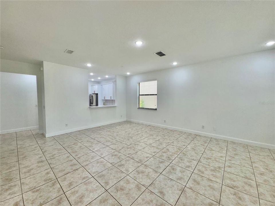 На продажу: $585,000 (4 спален, 2 ванн, 2419 Квадратных фут)