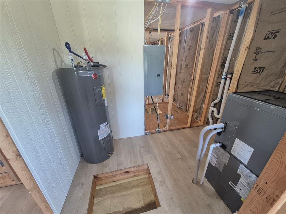 En Venta: $279,900 (4 camas, 2 baños, 1800 Pies cuadrados)