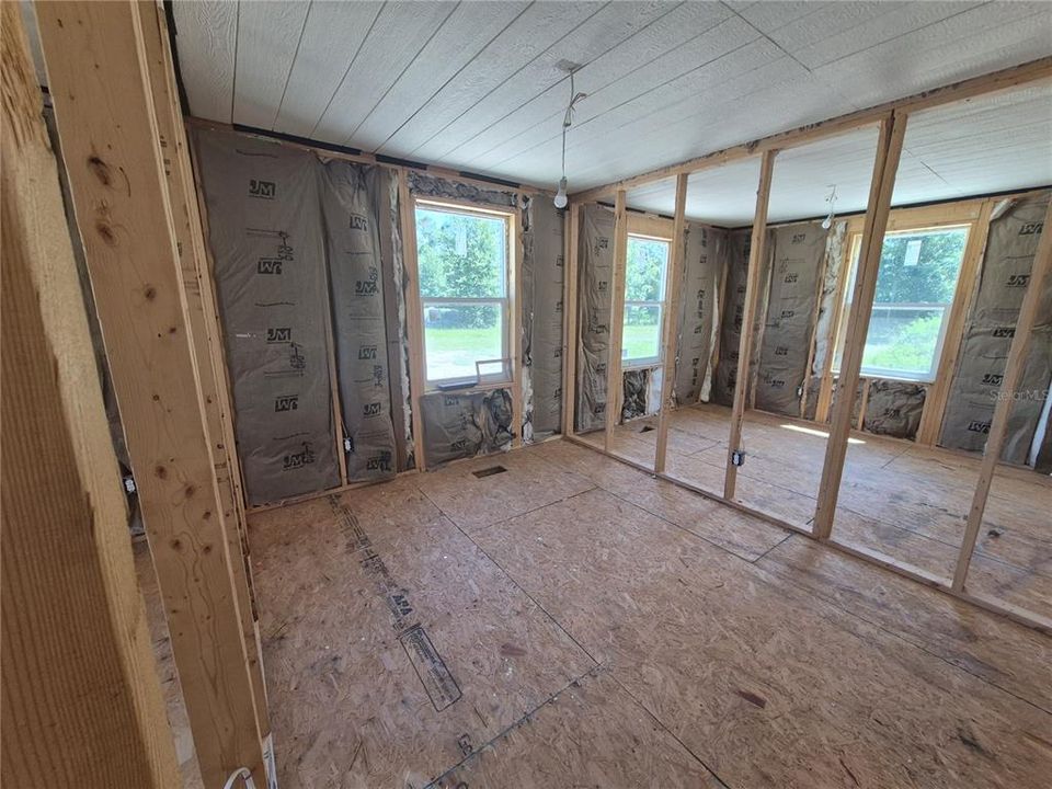 En Venta: $279,900 (4 camas, 2 baños, 1800 Pies cuadrados)