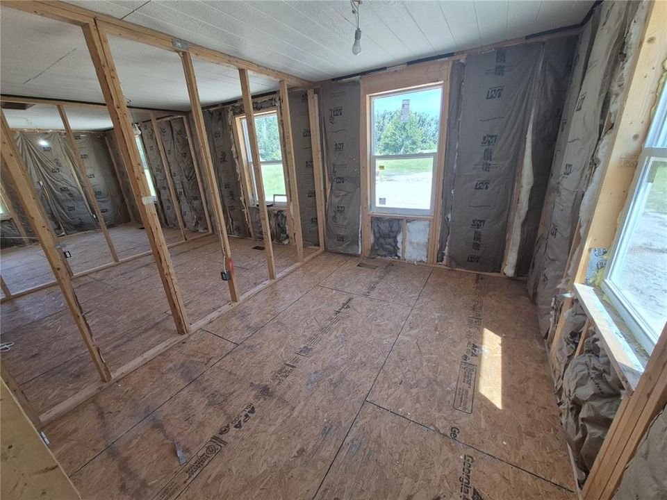 En Venta: $279,900 (4 camas, 2 baños, 1800 Pies cuadrados)