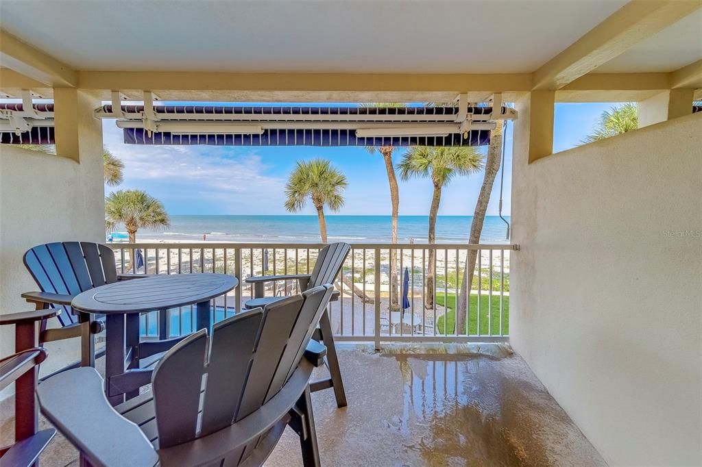 出租: $6,700 (3 贝兹, 3 浴室, 2000 平方英尺)