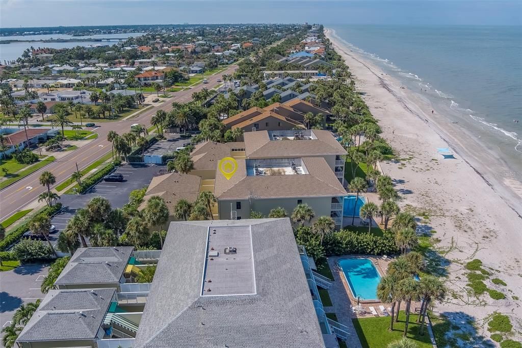 出租: $6,700 (3 贝兹, 3 浴室, 2000 平方英尺)