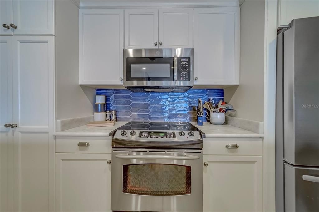 出租: $6,700 (3 贝兹, 3 浴室, 2000 平方英尺)