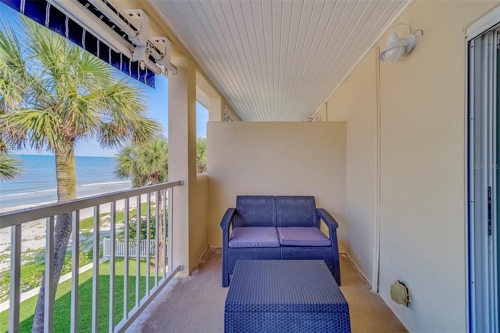 出租: $6,700 (3 贝兹, 3 浴室, 2000 平方英尺)