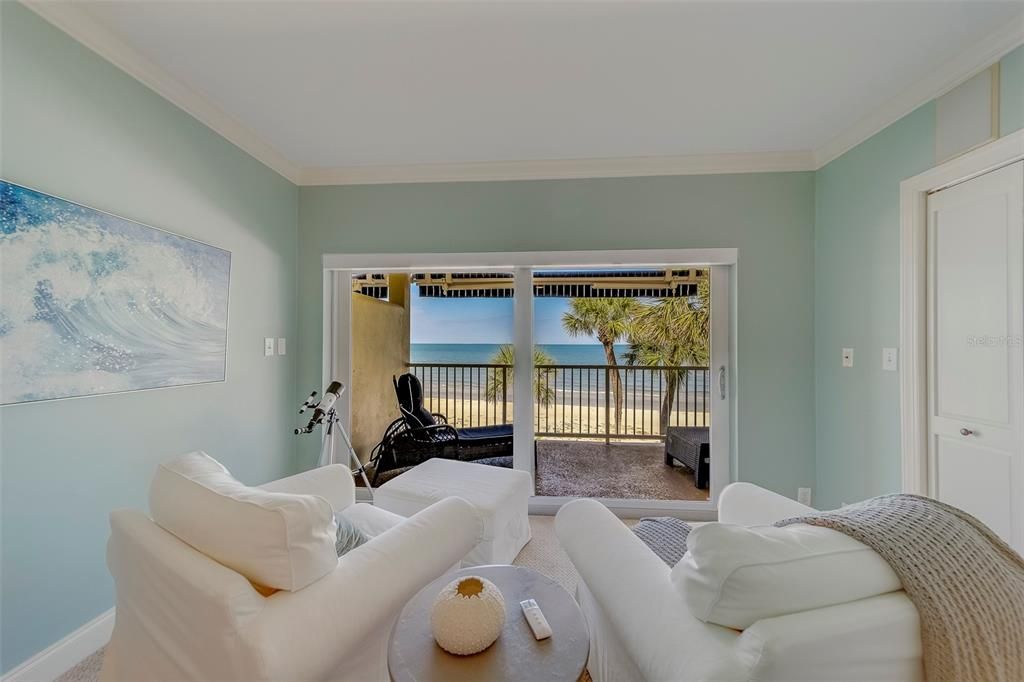 出租: $6,700 (3 贝兹, 3 浴室, 2000 平方英尺)