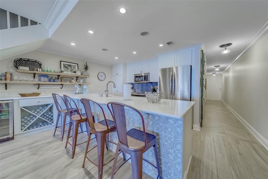 出租: $6,700 (3 贝兹, 3 浴室, 2000 平方英尺)