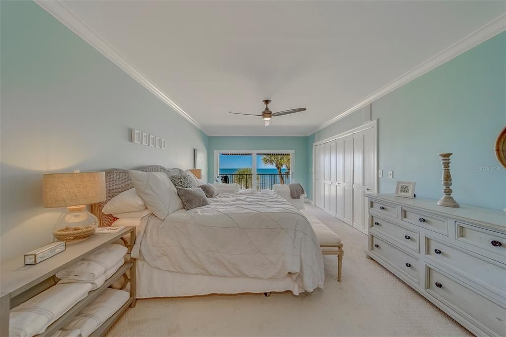 出租: $6,700 (3 贝兹, 3 浴室, 2000 平方英尺)