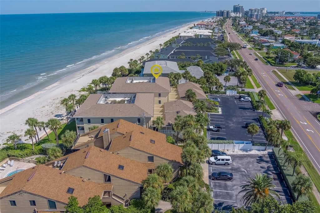 出租: $6,700 (3 贝兹, 3 浴室, 2000 平方英尺)