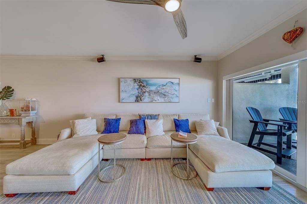 出租: $6,700 (3 贝兹, 3 浴室, 2000 平方英尺)