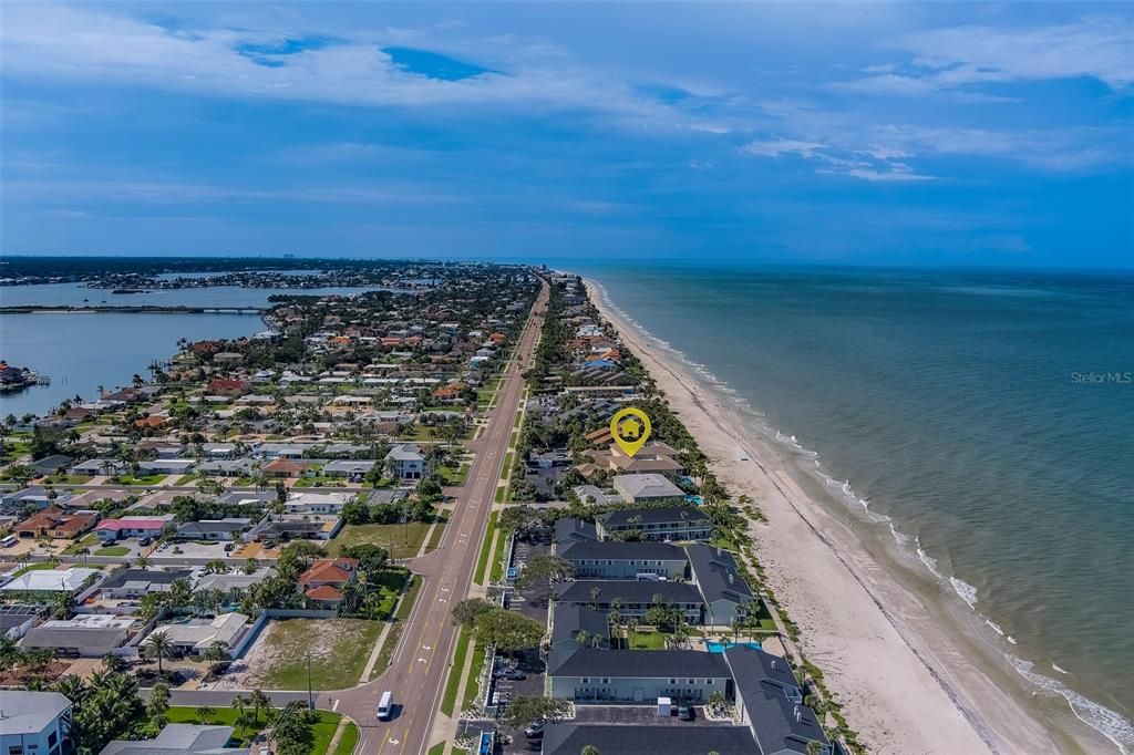 出租: $6,700 (3 贝兹, 3 浴室, 2000 平方英尺)