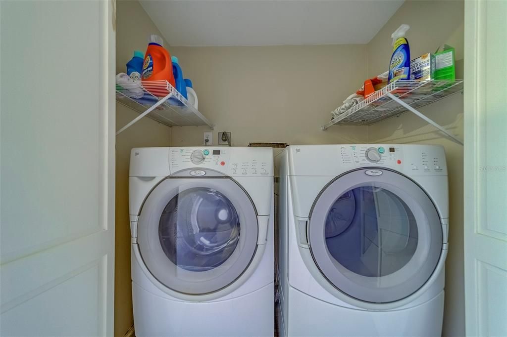 出租: $6,700 (3 贝兹, 3 浴室, 2000 平方英尺)