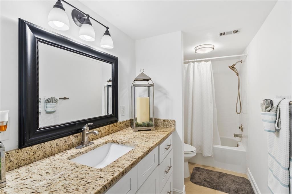 En Venta: $260,000 (3 camas, 3 baños, 1834 Pies cuadrados)