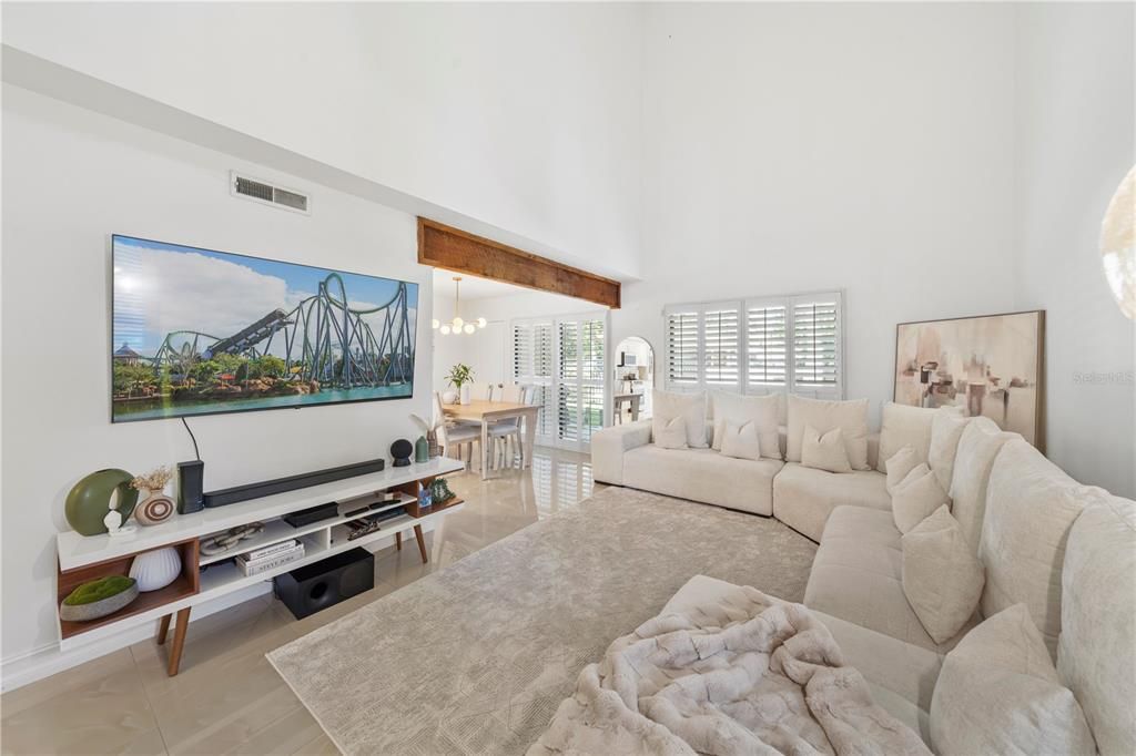 En Venta: $260,000 (3 camas, 3 baños, 1834 Pies cuadrados)