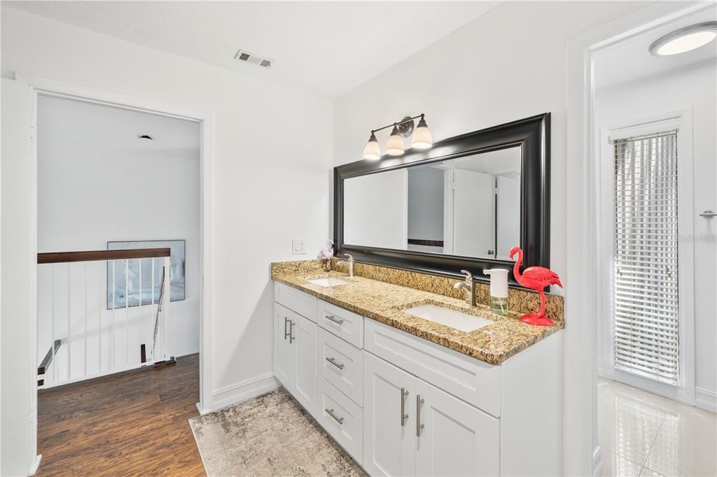 En Venta: $260,000 (3 camas, 3 baños, 1834 Pies cuadrados)