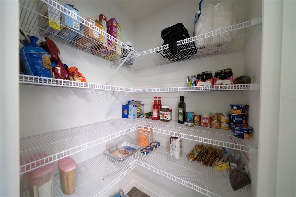 For Sale: $295,000 (4 beds, 2 baths, 1665 Square Feet)