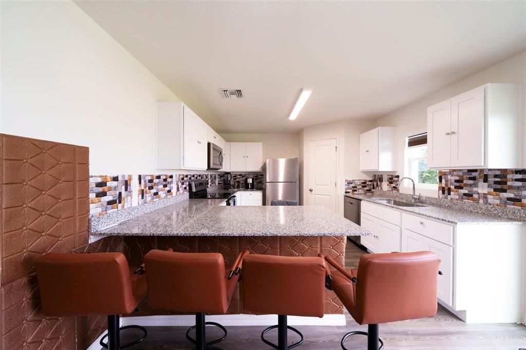 For Sale: $295,000 (4 beds, 2 baths, 1665 Square Feet)