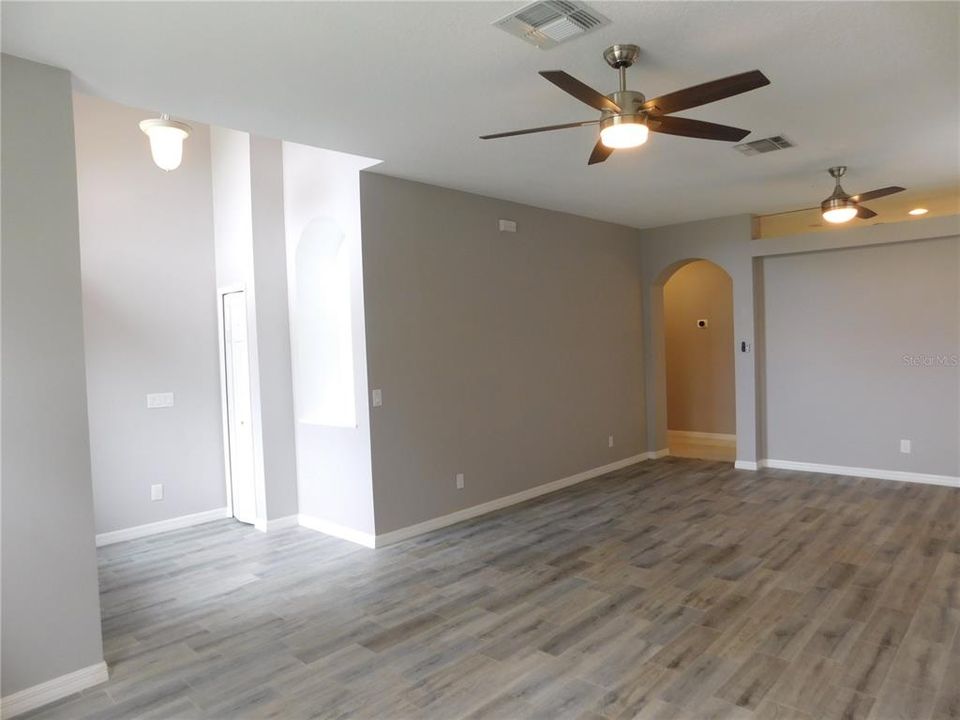 Active With Contract: $2,700 (4 beds, 3 baths, 2302 Square Feet)