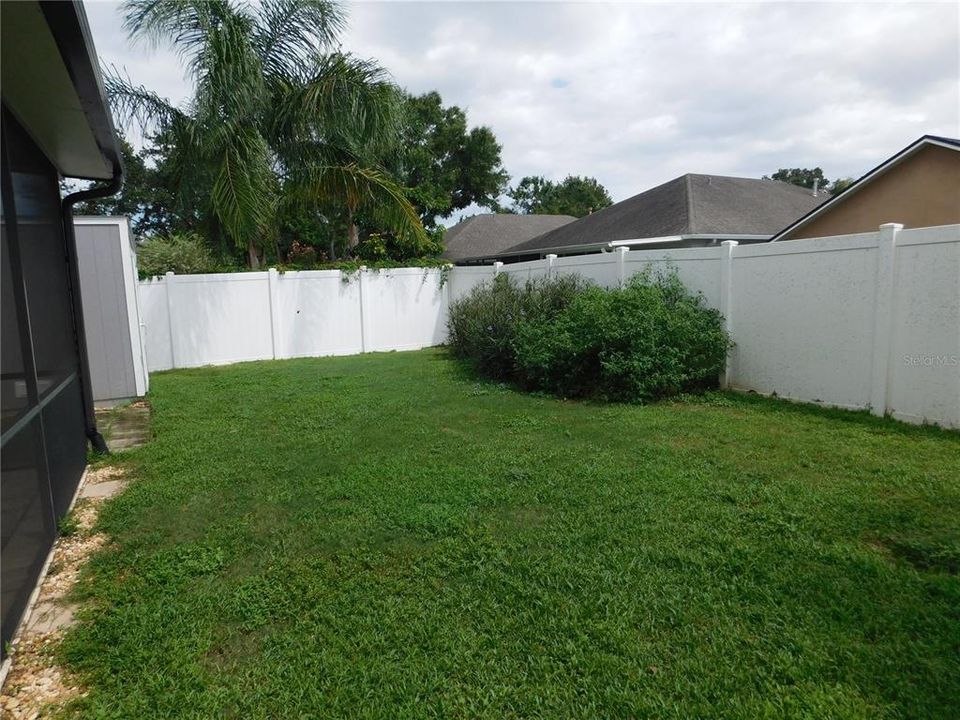 Active With Contract: $2,700 (4 beds, 3 baths, 2302 Square Feet)