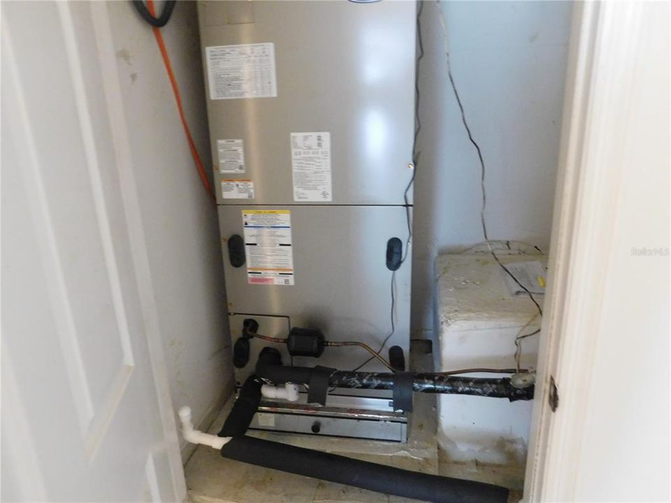 Active With Contract: $2,700 (4 beds, 3 baths, 2302 Square Feet)