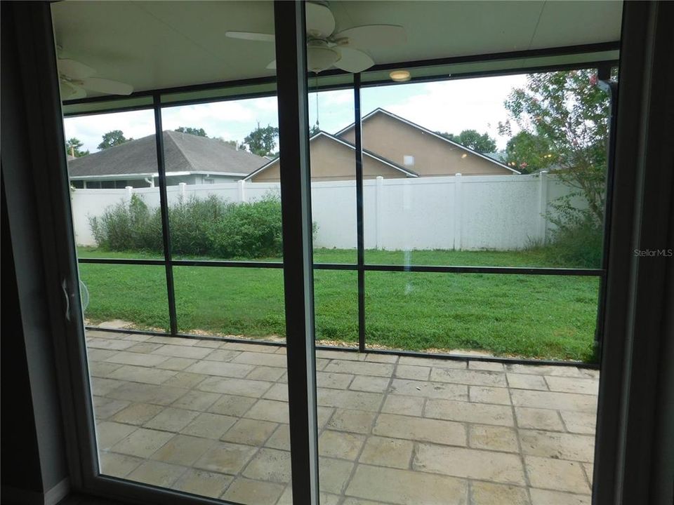 Active With Contract: $2,700 (4 beds, 3 baths, 2302 Square Feet)