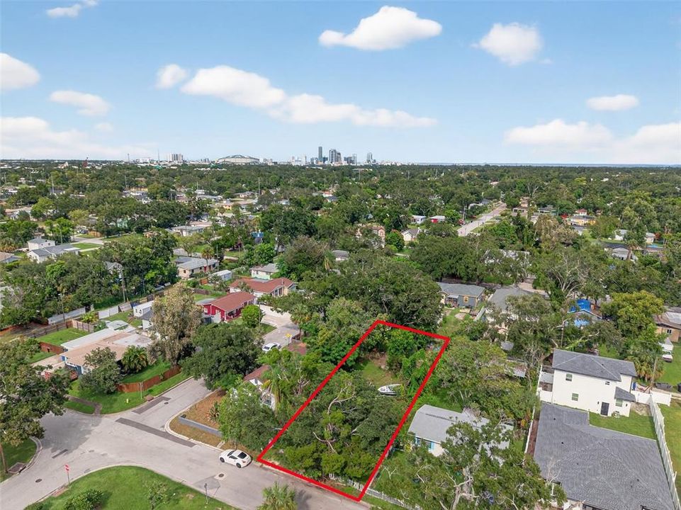 合同活跃: $120,000 (0.16 acres)