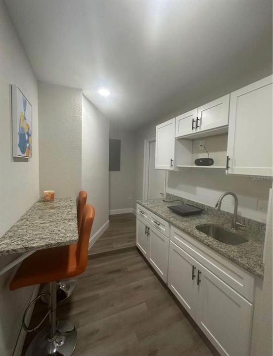 For Sale: $329,999 (3 beds, 1 baths, 1011 Square Feet)