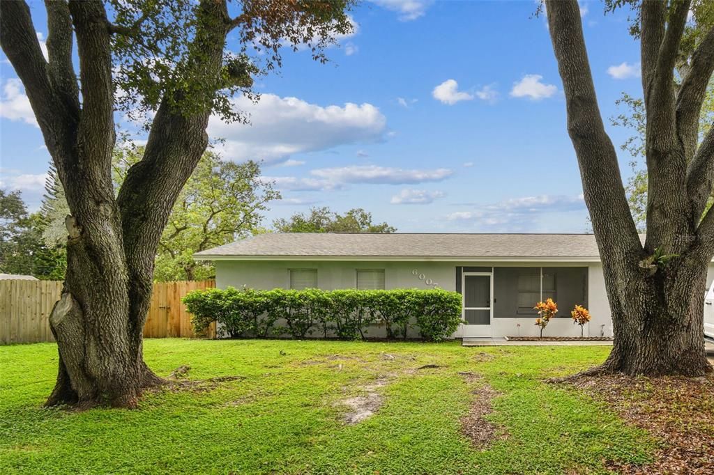 For Sale: $329,999 (3 beds, 1 baths, 1011 Square Feet)