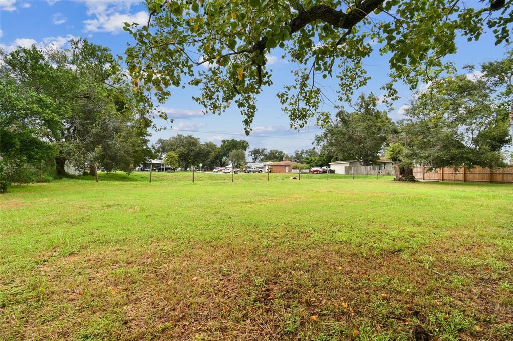 For Sale: $329,999 (3 beds, 1 baths, 1011 Square Feet)