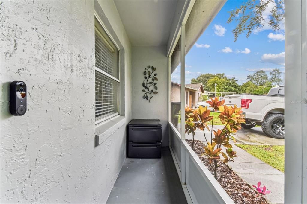 For Sale: $329,999 (3 beds, 1 baths, 1011 Square Feet)